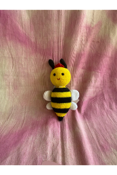 Amigurumi - Buzzy Bee