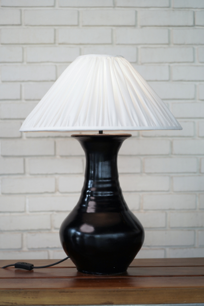 Lady Noir - Pleated Linen Empire Shade 